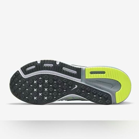 NWT Nike Zoom Prevail main image 11
